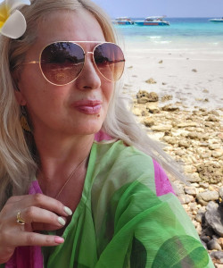 Частная массажистка Лара 