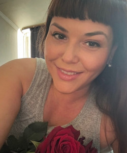 Частная массажистка Юлия Гаури 