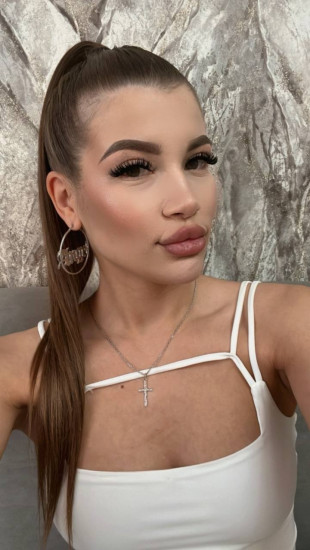 Частная массажистка Яна, 23 года, Москва - фото 1